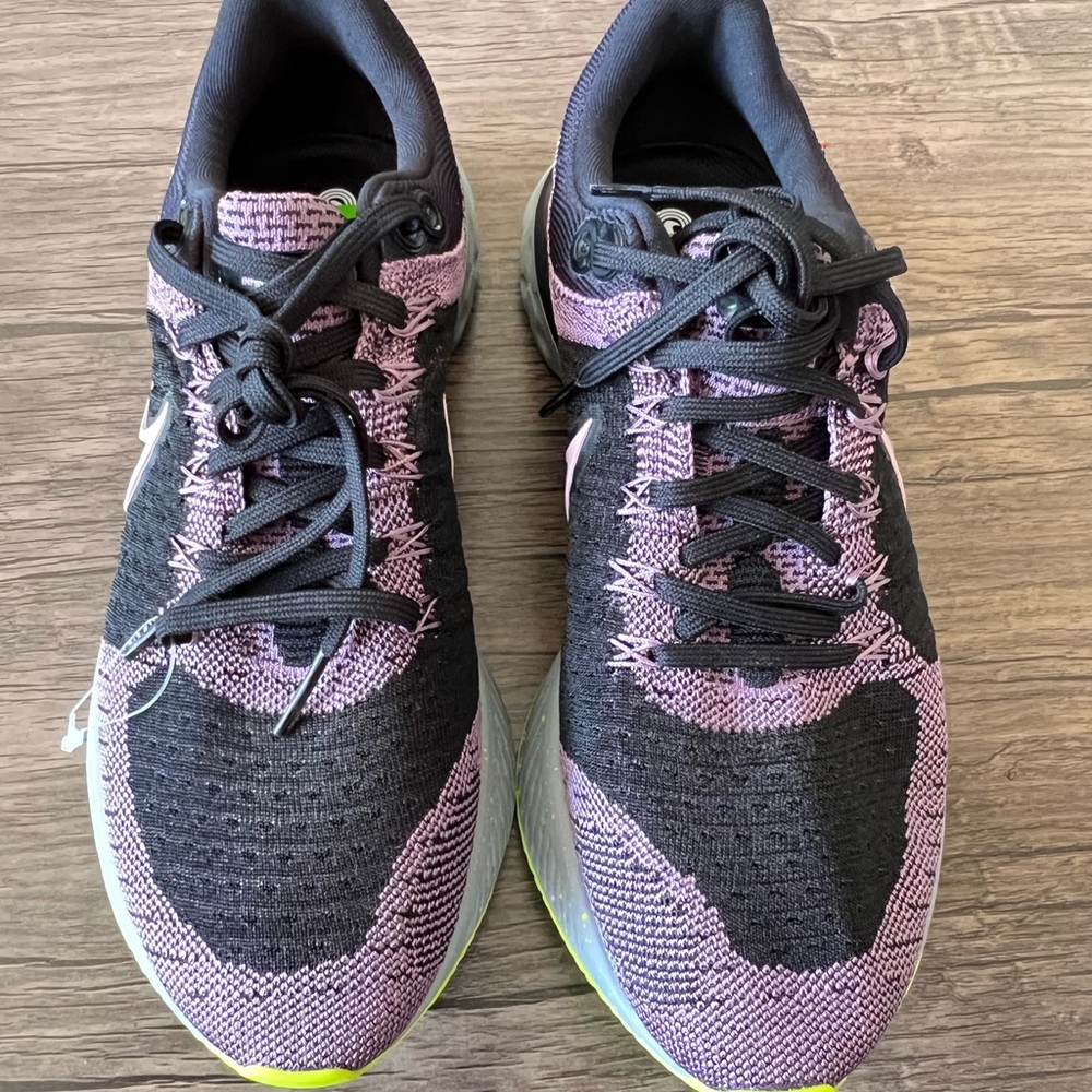 Brand New Nike React infinity Flyknit Women’s running shoes size 9.5 No box